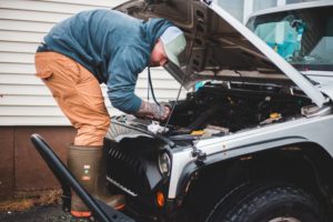 How To Test A Car Mechanical Fuel Pump (Step-By-Step) - Car Super Care