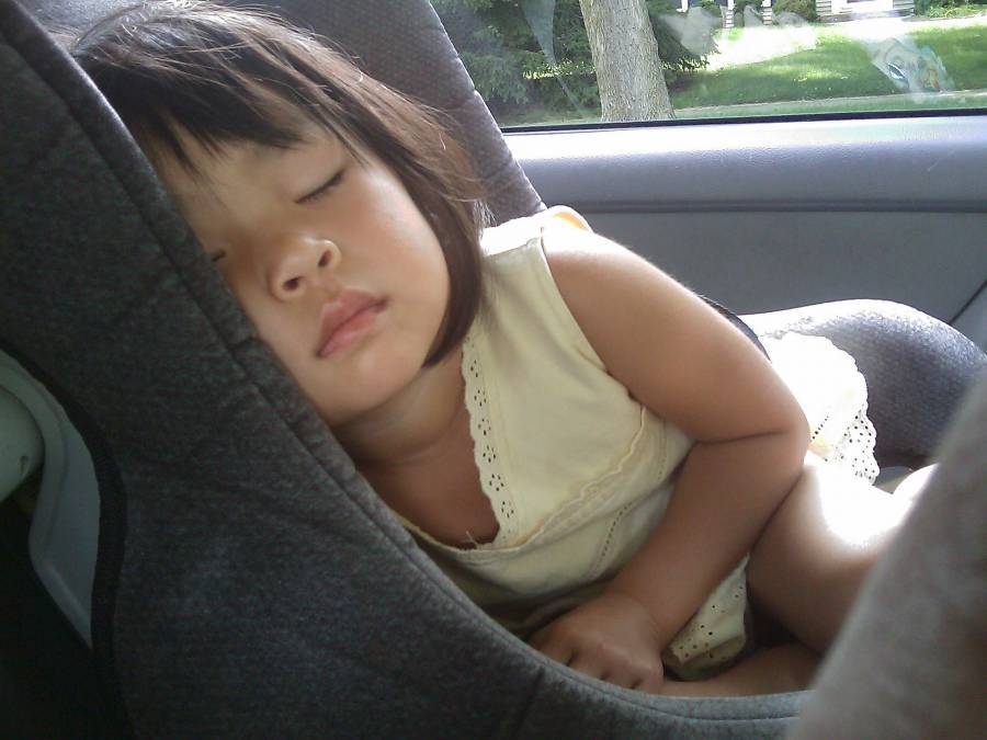 Reasons why car rides make you sleepy