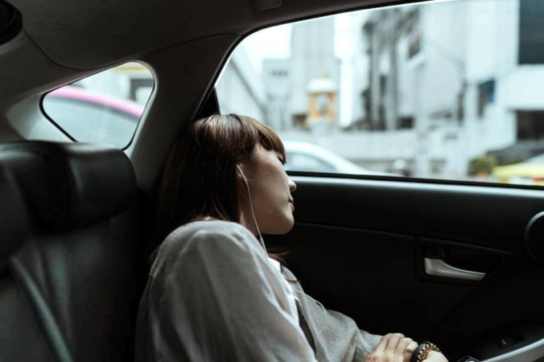 this-is-why-car-rides-make-you-sleepy-12-facts-car-super-care