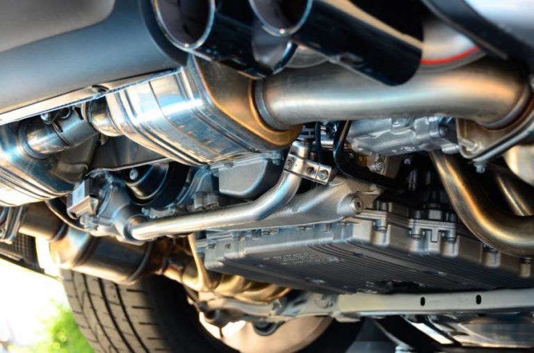 black-liquid-coming-out-of-exhaust-pipe-when-to-be-concerned-car