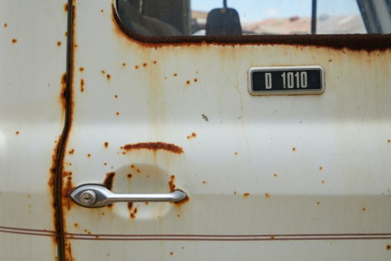 How To Remove Rust Stains From White Car Paint Car Super Care