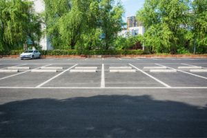 Parking on Curb Rules in the US – All You Need to Know